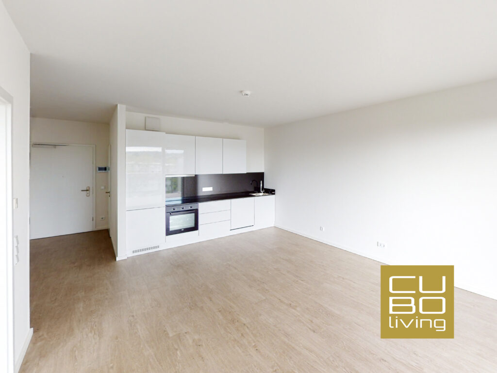 Aufgepasst! Moderne 2-Zimmer Wohnung mit EBK und großer Dachterrasse - Photo 2
