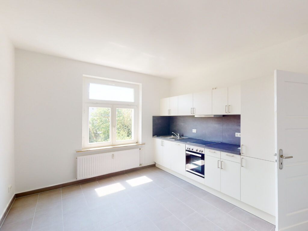 2-Zimmer-Erdgeschosswohnung mit EBK - Photo 3