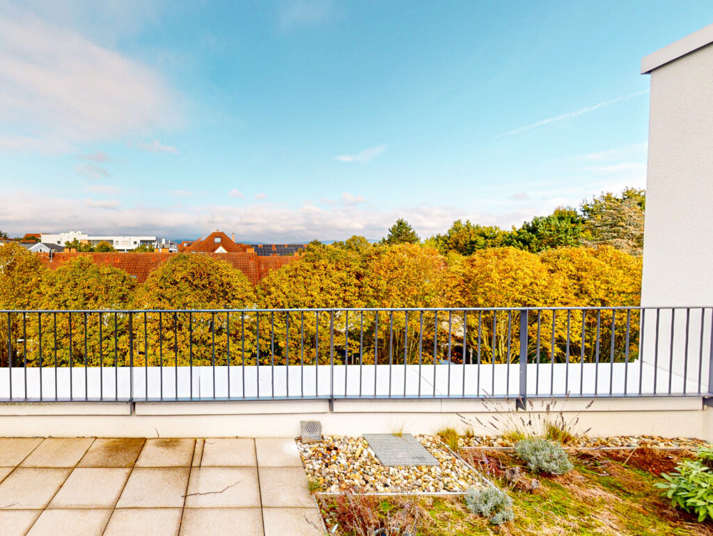 Exlusive 4-Zimmer-Wohnung mit EBK, Dachterrasse und zwei Bädern - Foto 5