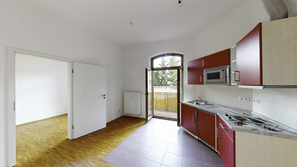 Bezaubernde 1,5-Zimmer-Wohnung mit Einbauküche und Balkon - Photo 2