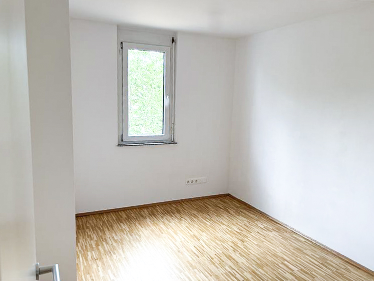 Moderne 4-Zimmer-Wohnung mit großzügigem Balkon und lichtdurchflutetem Wohnbereich - Foto 1