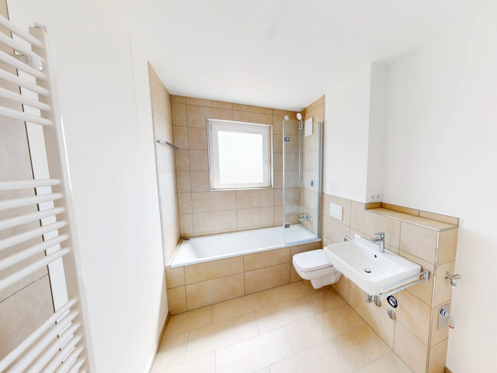 Nur mit WBS anmietbar! Stilvolle 3-Zimmer-Wohnung inkl. EBK und Balkon - Photo 5