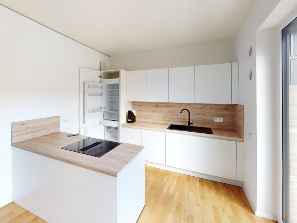 Dreifacher Freiraum: Moderne 3-Zimmer-Wohnung mit Loggia, Balkon und Terrasse - Photo 3