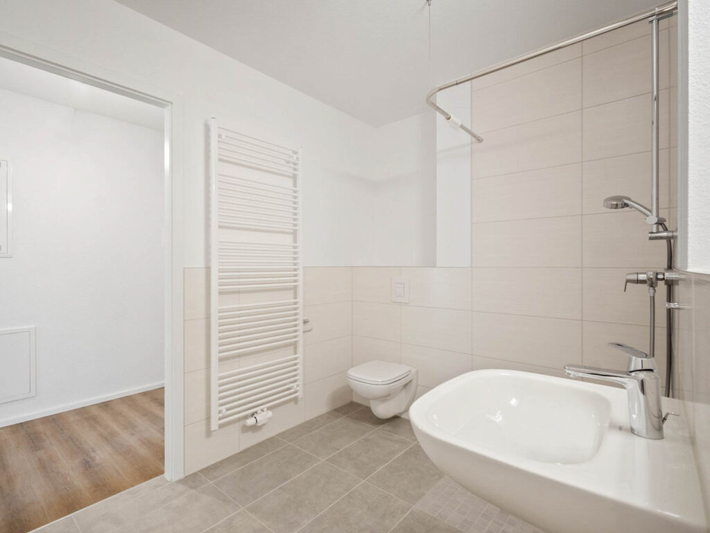 Komfortable Wohnung mit Balkon und EBK! - Foto 3
