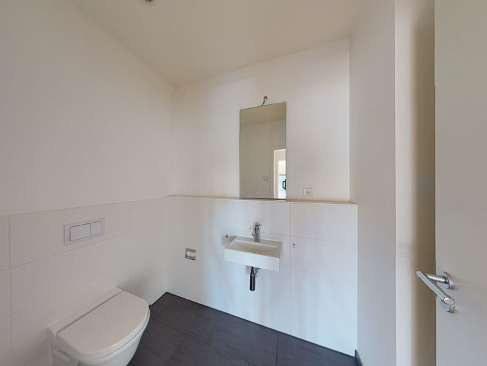 Exklusiv Wohnen im Palais an den Höfen! 3 Zimmer mit EBK und Wintergarten - Photo 3