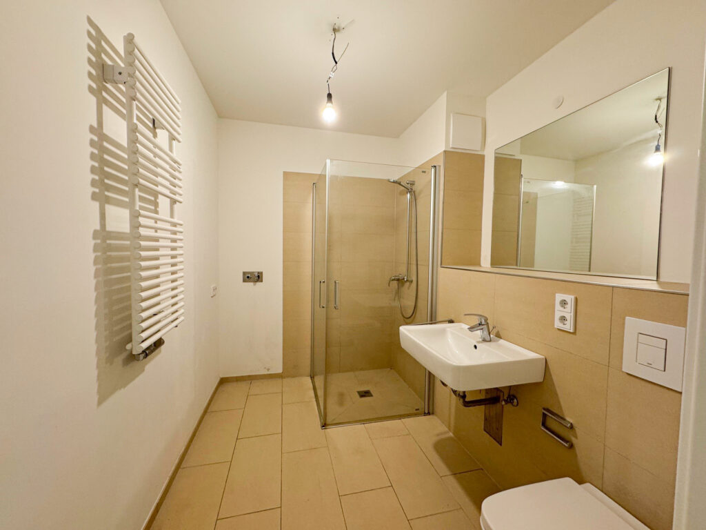 Schöne 2-Zimmer-Wohnung mit EBK - Foto 4