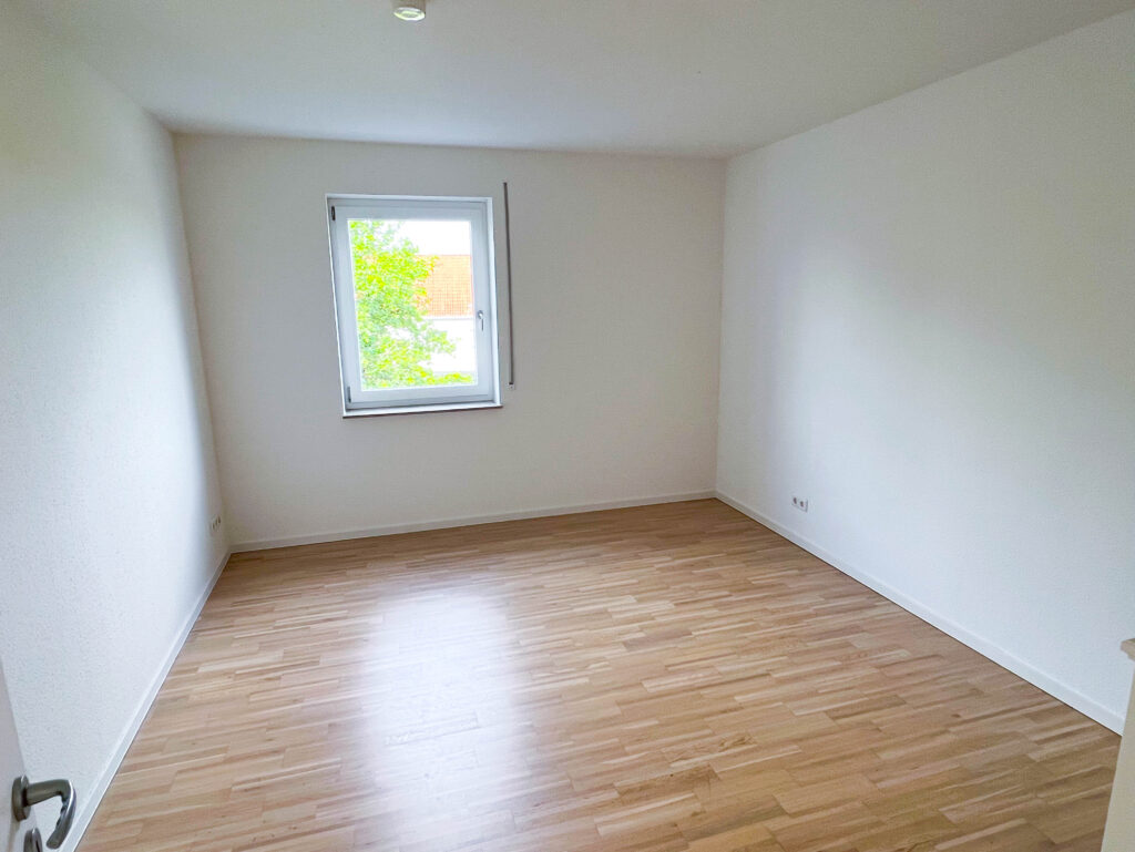 4 Zimmer in oberster Etage und mit großzügiger Terrasse - Photo 3