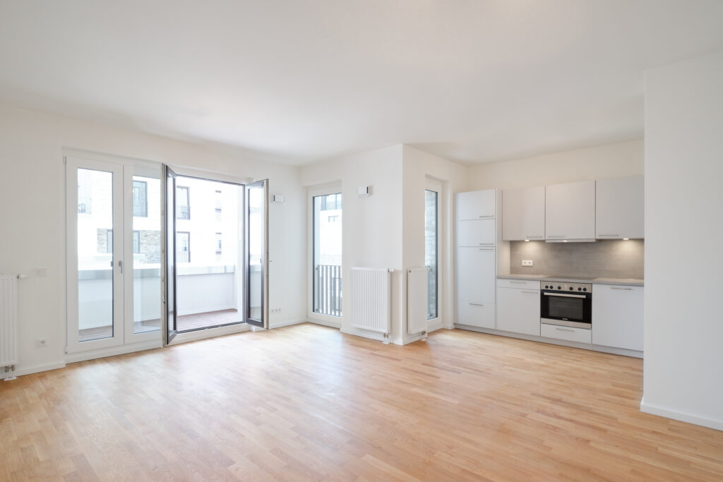Moderne 2-Zimmerwohnung mit Einbauküche und Terrasse - Foto 1