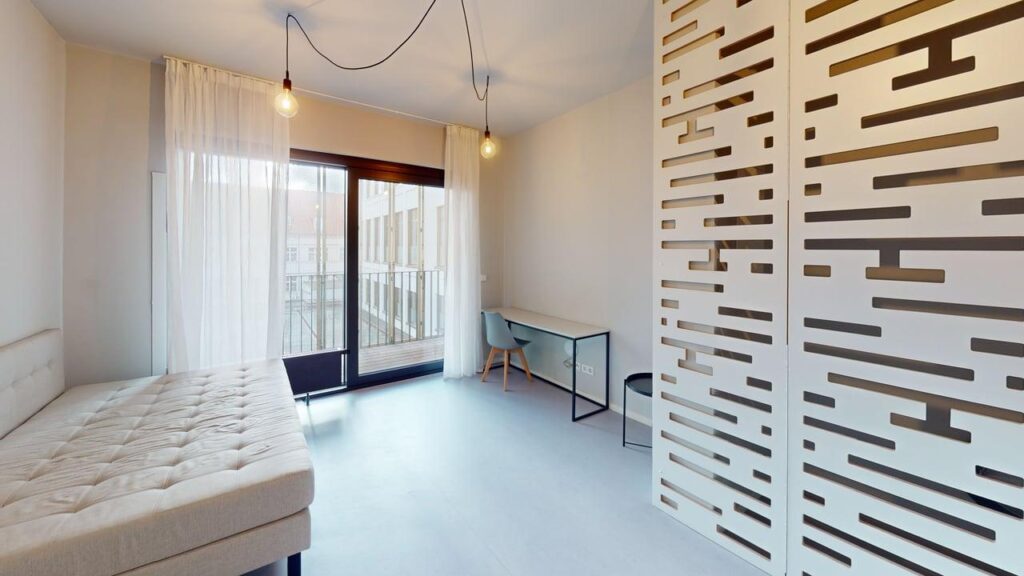 Furnished two-room apartment in central urban location - Photo 4