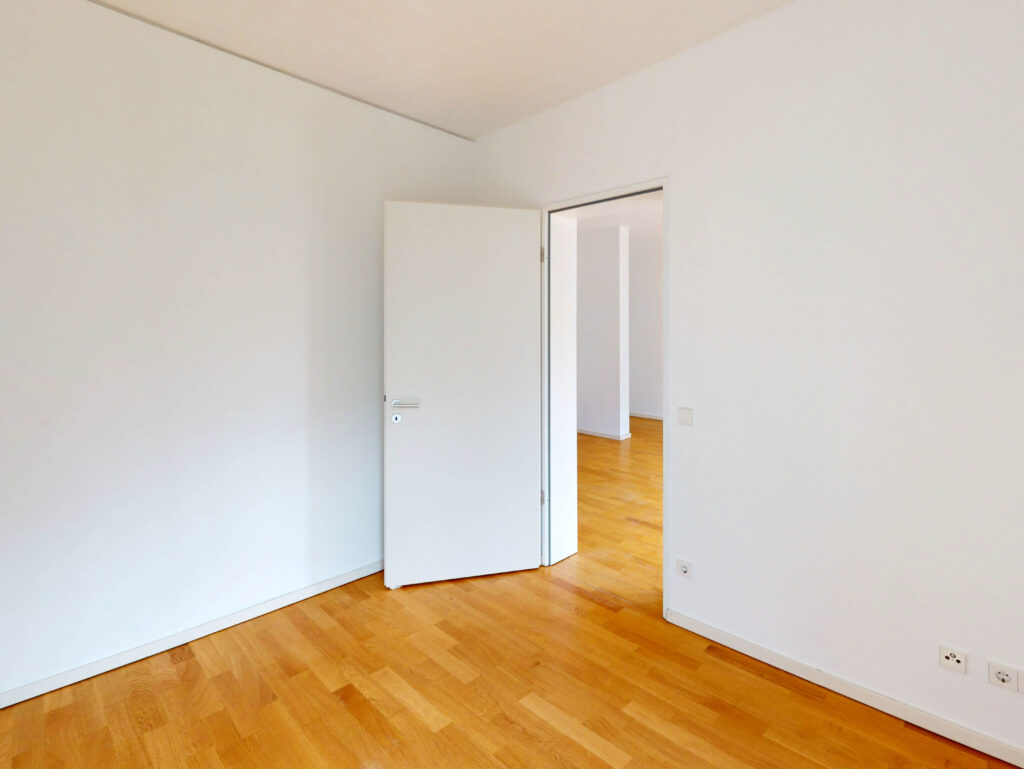 Zentrale Lage: 2-Zimmer Wohnung mit Einbauküche - Photo 3