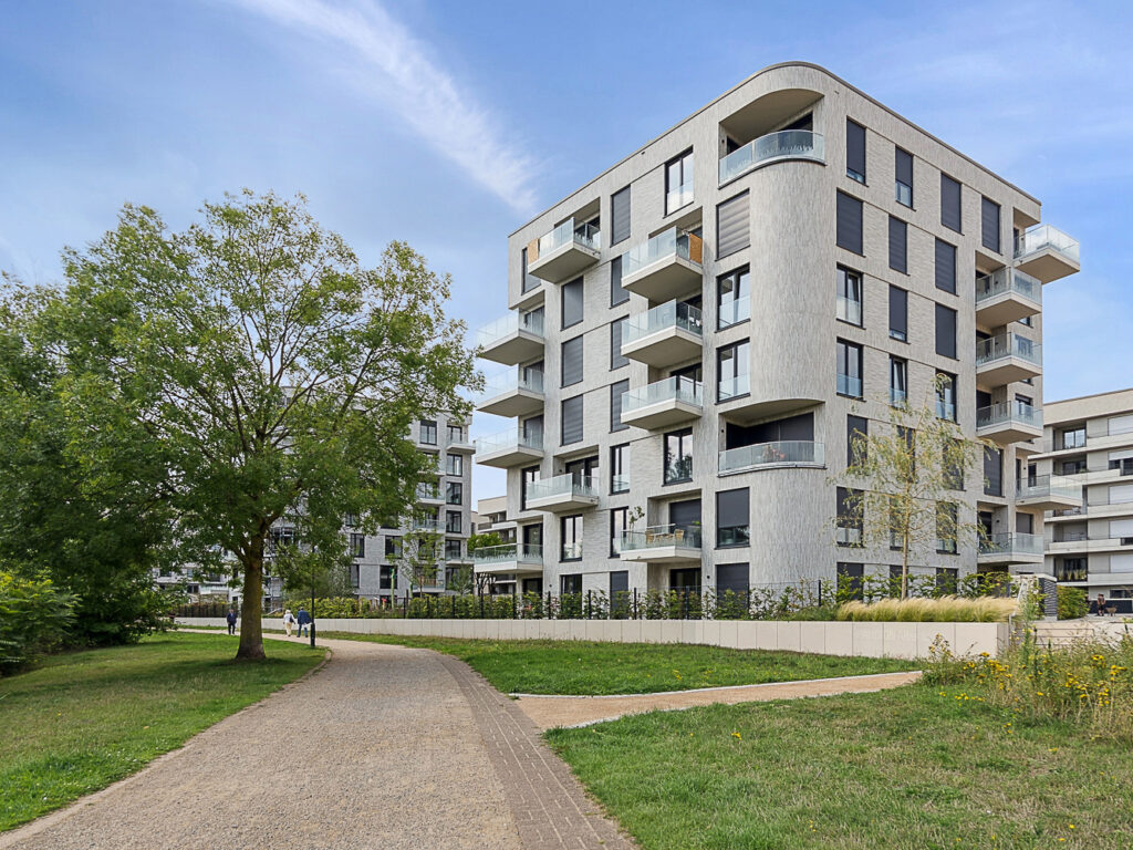 Stilvolle 2-Zimmer-Wohnung mit Balkon und EBK - Foto 3