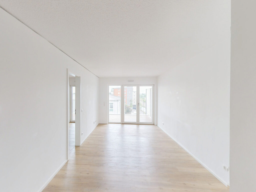 Ideal für Singles und Paare: 2 Zimmer mit Balkon - Photo 1