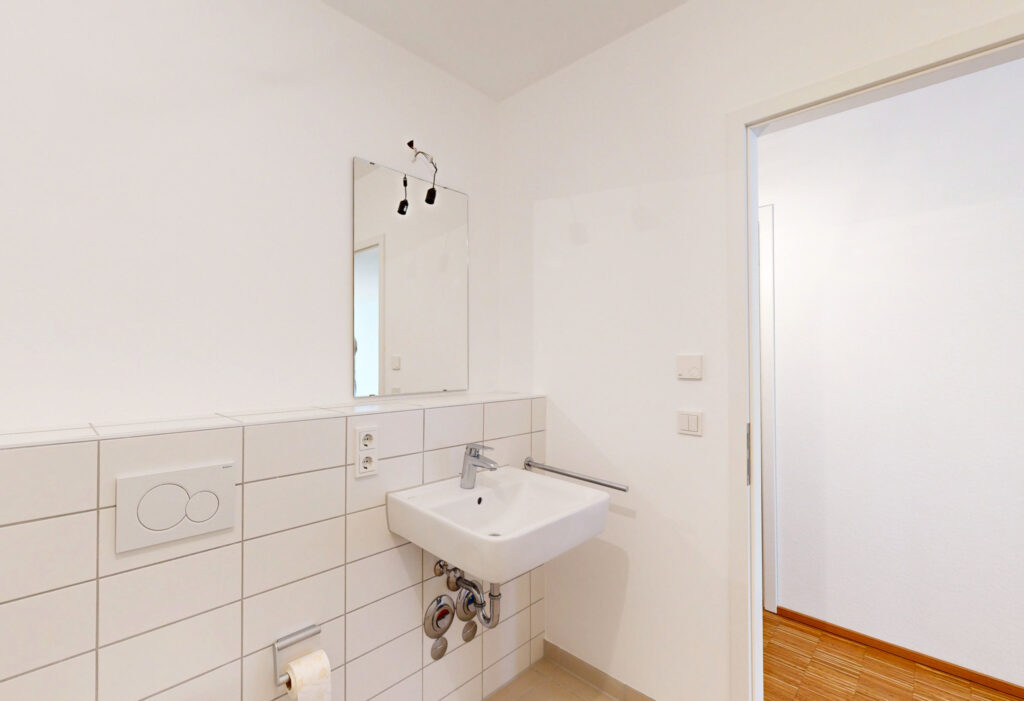 Ihr neues Zuhause: 2-Zimmer-Wohnung mit offener Wohnküche und Balkon - Photo 5