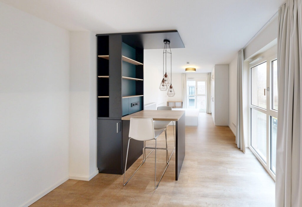 Kompaktes und möbliertes Apartment im Mainwald – sofort bezugsfrei! - Photo 1
