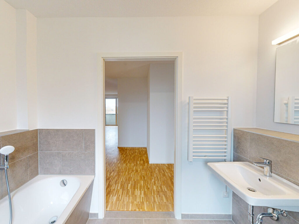 3-Zimmer-Wohnung mit Einbauküche und Tageslichtbad - Photo 4
