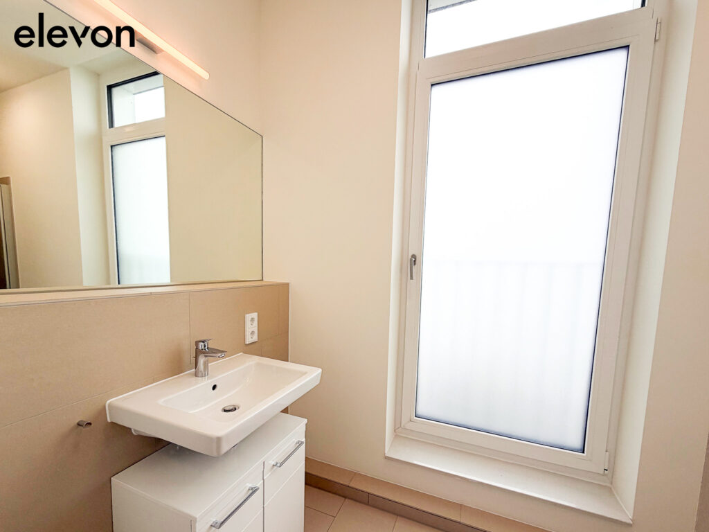 Voll möbliert und in bester Lage - Stilvoll eingerichtetes 1-Zimmer-Apartment im elevon! - Photo 3