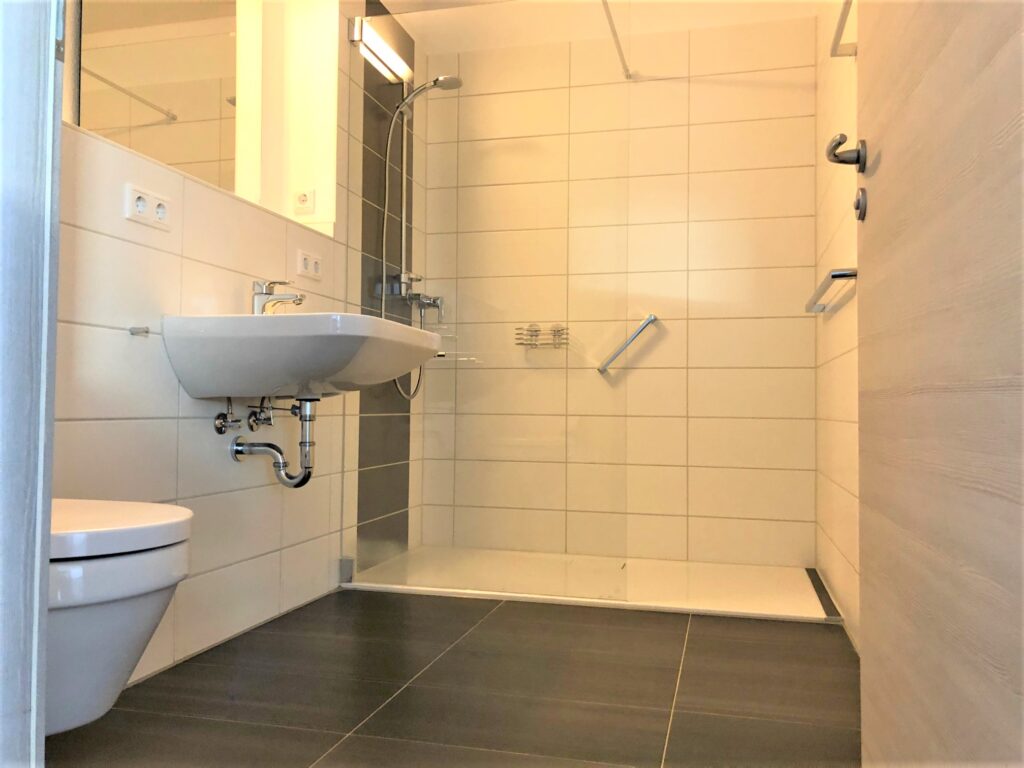 2-Zimmer-Wohnung mit Terrasse in ruhiger Lage - Photo 1