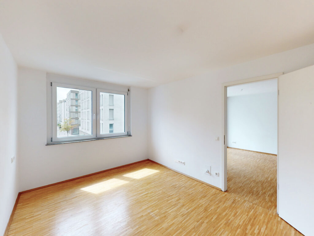 Elegantes Wohnen mit Terrasse: Stilvolle 2-Zimmer-Wohnung mit offenem Wohn-/Essbereich - Foto 3