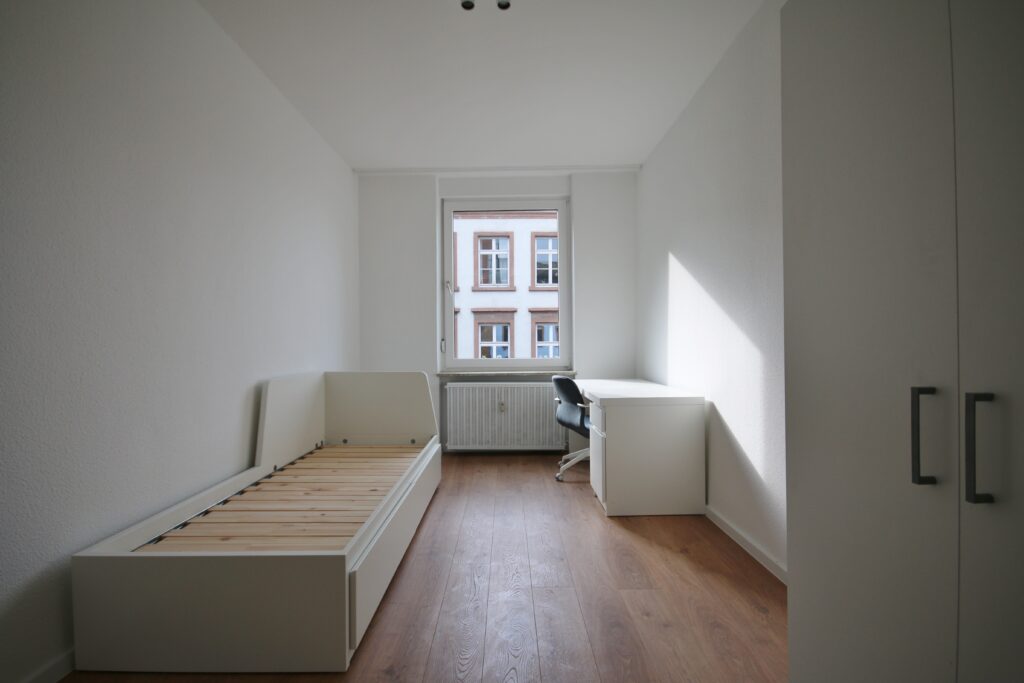 Exklusiv für Studenten/Azubis: Möbliertes Männer-WG-Zimmer in der Mannheimer Innenstadt - Photo 4