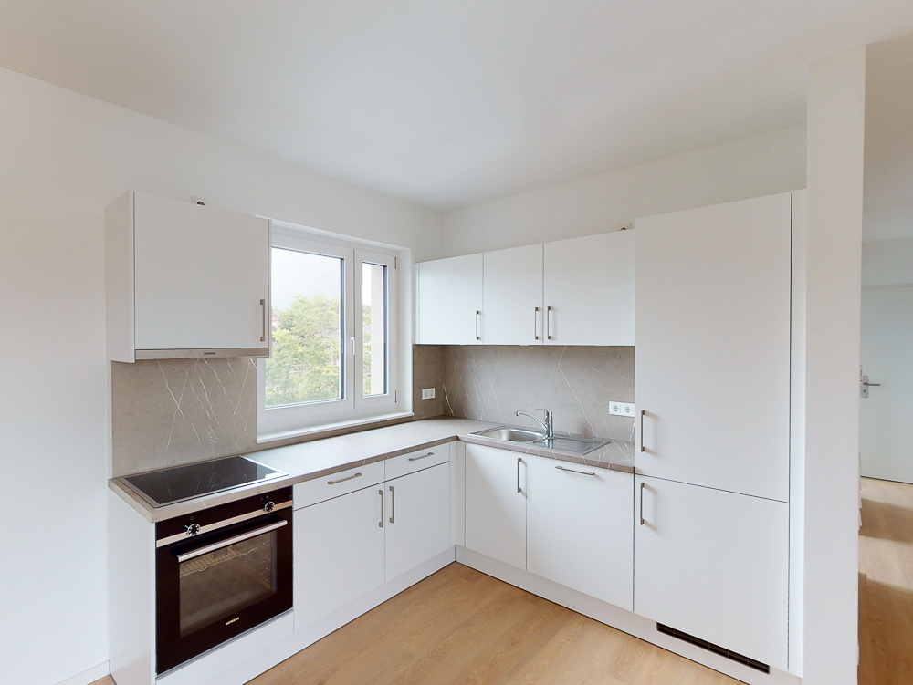 4-Zimmer-Wohnung mit moderner Einbauküche und Balkon - Foto 2