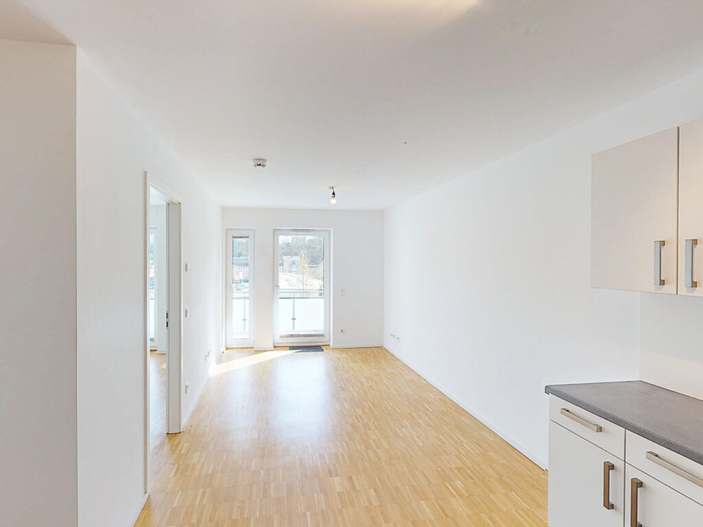 Einziehen und Wohlfühlen: 2 Zimmer mit Südbalkon und EBK - Photo 1
