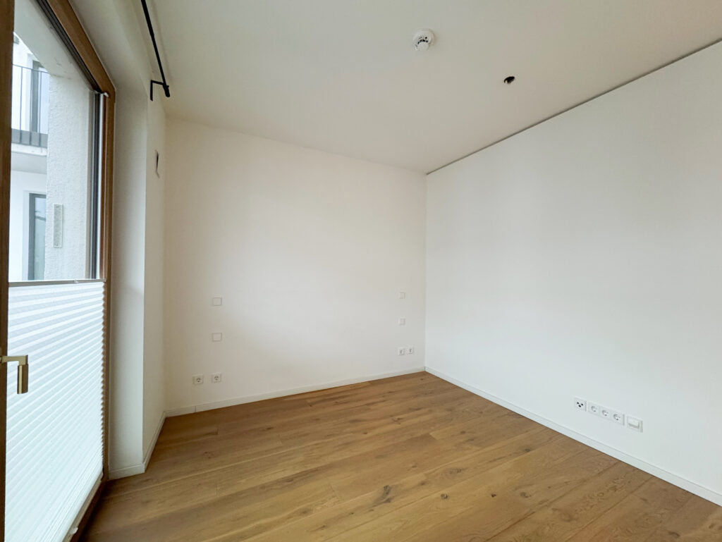 HafenCity Hamburg: Charmante 2-Zimmer-Wohnung mit Einbauküche und Balkon - Photo 4
