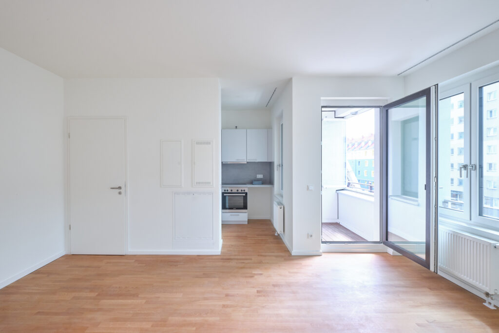 Moderne 1-Zimmerwohnung mit Einbauküche und Loggia - Photo 3