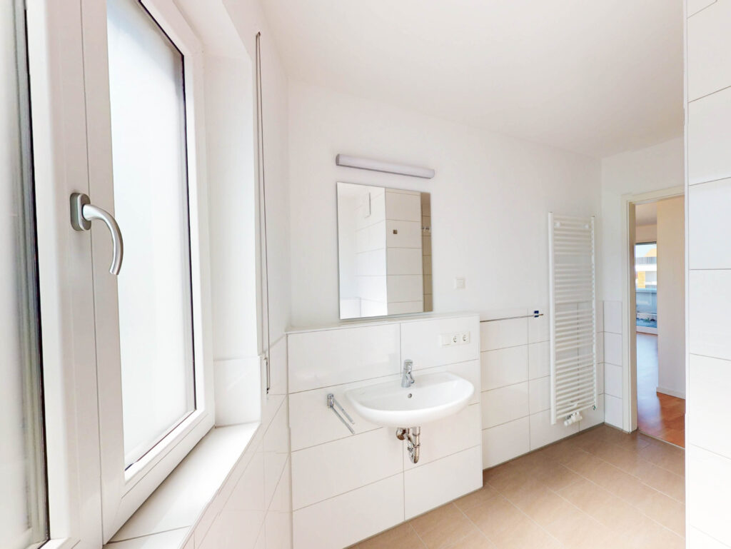 Moderne 2-Zimmer Wohnung mit Dachterrasse - Foto 4