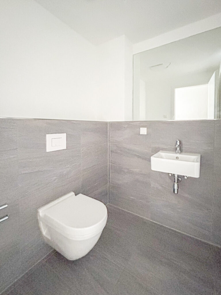 Willkommen in Düsseldorf! Schöne 3-Zimmer-Wohnung mit 2 Balkonen und separatem Abstellraum - Photo 5