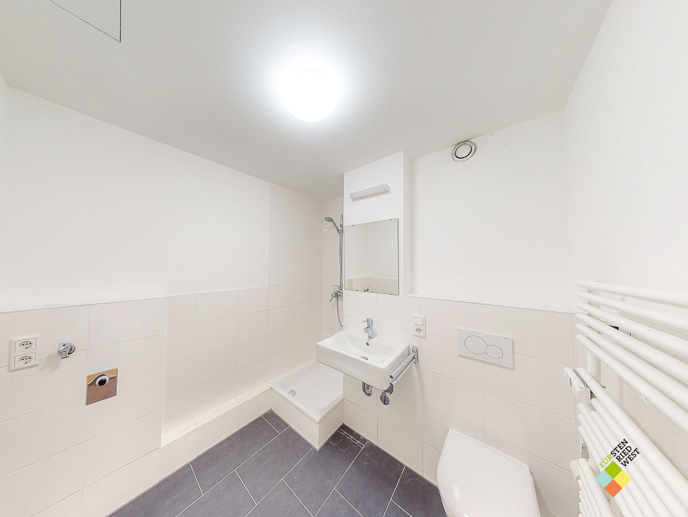 Hoch hinaus wohnen: Attraktives Single-Apartment mit Einbauküche - Foto 3