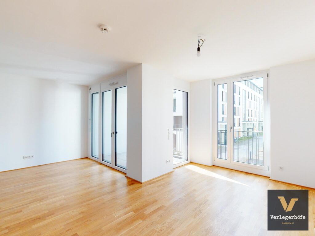 Mitten im Verlegerviertel. Helle 3-Zimmer-Wohnung mit gemütlicher Loggia! - Photo 1
