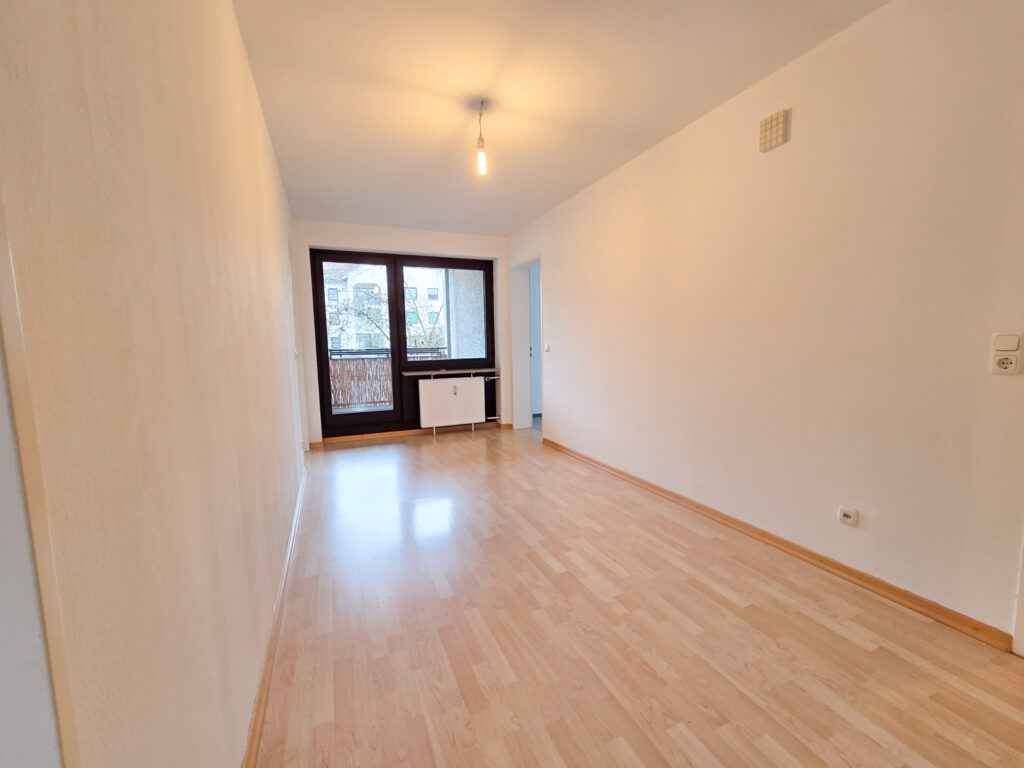 Altbaucharme trifft Wohnkomfort: 3-Zimmer-Wohnung in Unterschleißheim - Foto 2