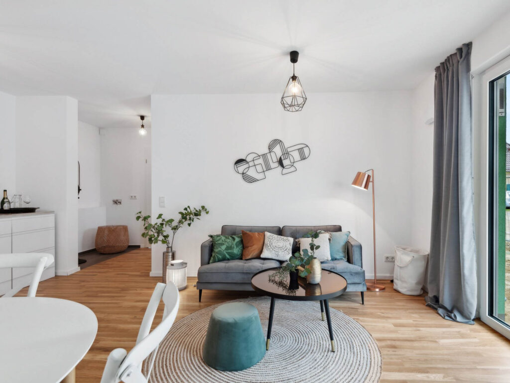 Wohntraum im Grünen: Moderne Dachgeschosswohnung mit Balkon - Foto 2