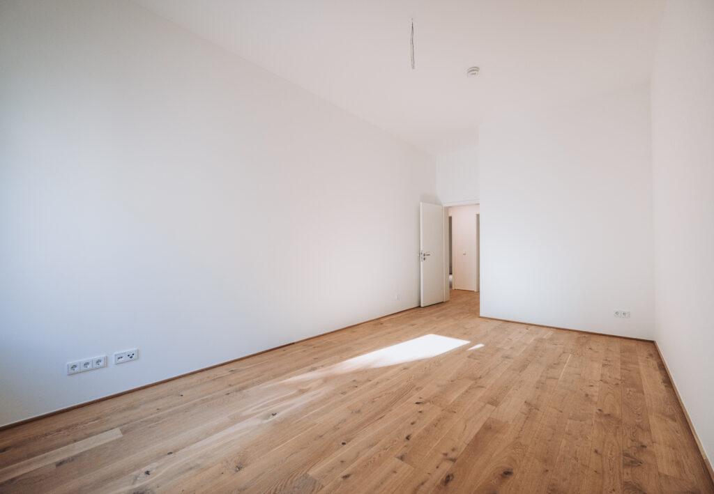 Erstklassiger Erstbezug: Stilvolle 4-Zimmer-Wohnung mit Einbauküche - Photo 5