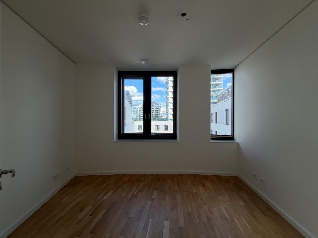 Einzigartige 4-Zimmer-Penthousewohnung an der Elbspitze - Photo 3
