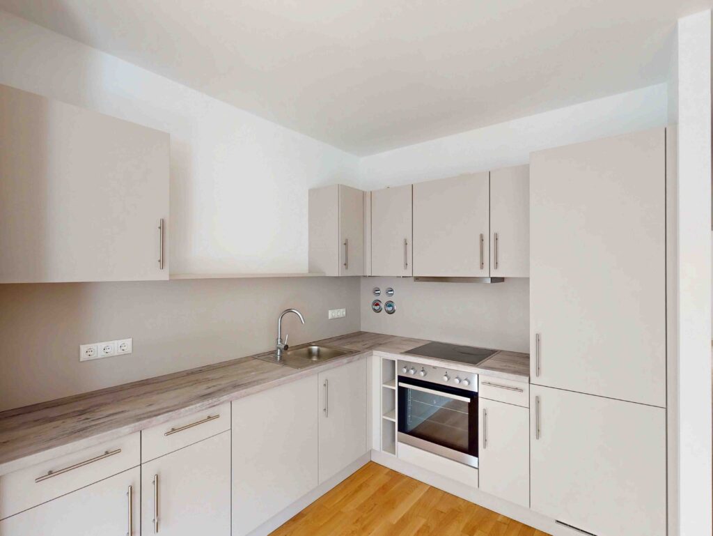 Stilvolles Wohnen 3 Zimmer mit Balkon und moderner Einbauküche - Foto 1