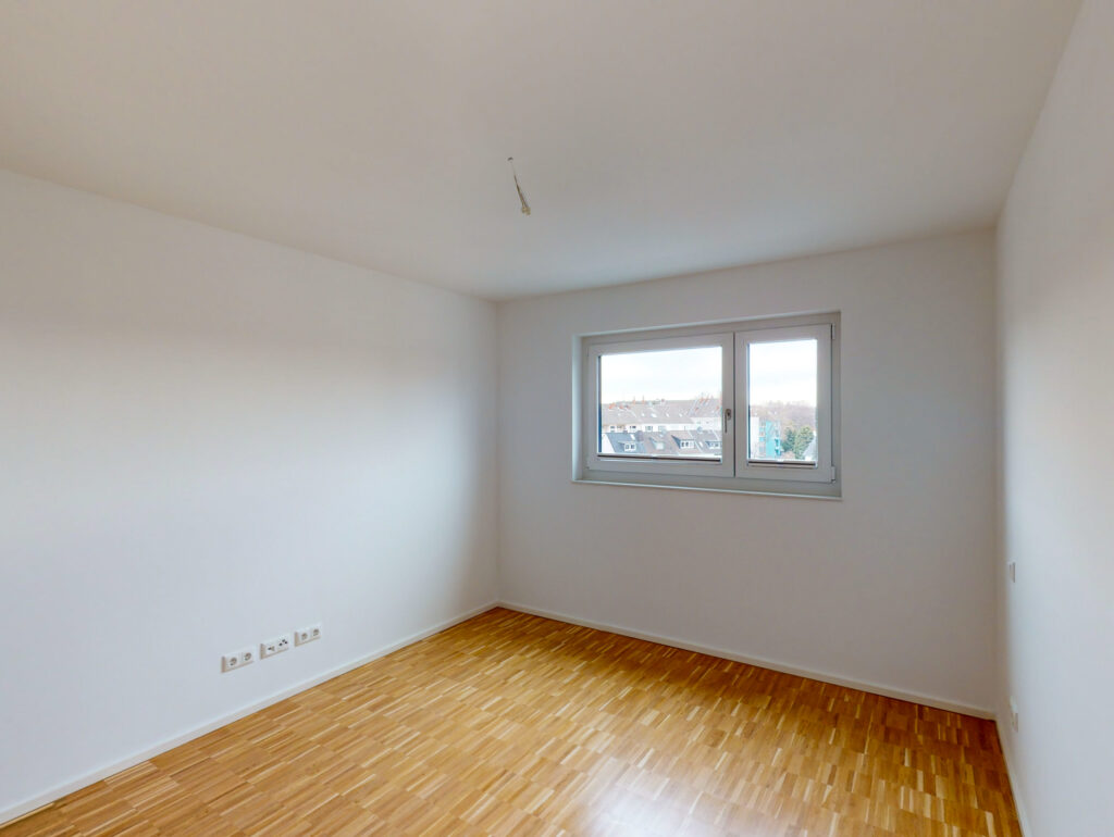 Exklusive 4-Zimmer-Wohnung mit EBK und Dachterrasse - Foto 3