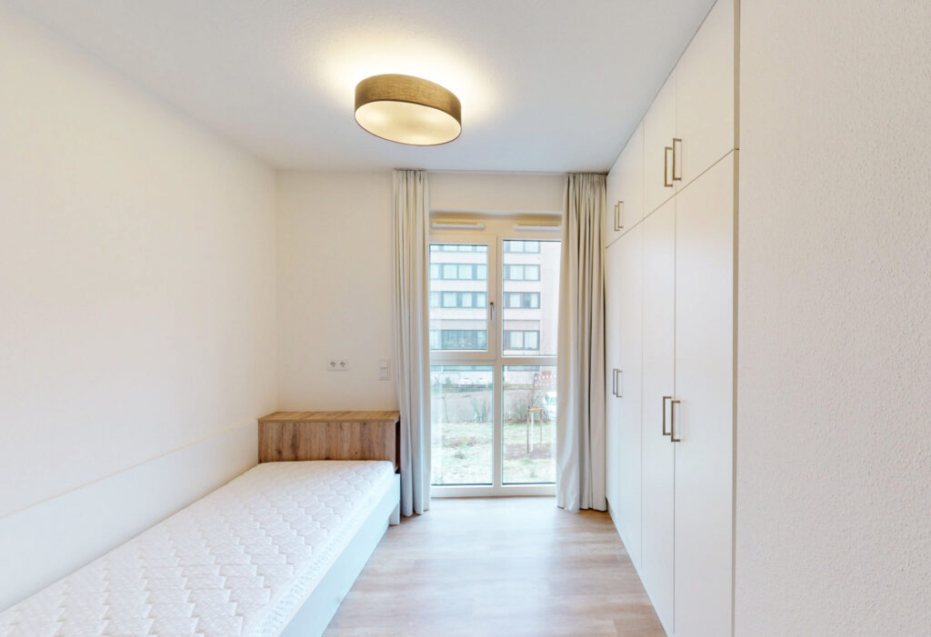 Schön möbelierte 1-Zimmer-Wohnung im Mainwald - Foto 3