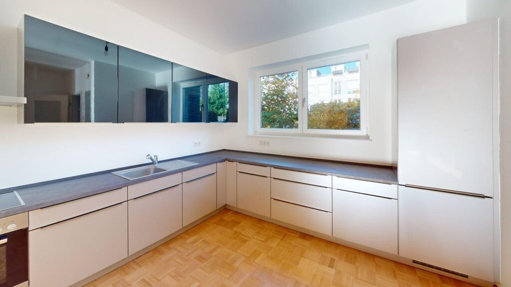 Urban. Grün. Zuhause. 7-Zimmer Reihenhaus mit Garten in Friedrichshain - Photo 3