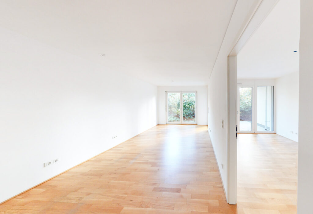 Wohnen mit Stil: 2 Zimmer mit EBK und Terrasse - Photo 1
