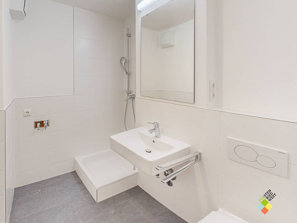 Attraktive 2-Zimmer-Wohnung mit EBK und Balkon - Foto 5